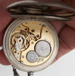 İSVİÇRE DDY ZENİTH MARKA ORİJİNAL ANTİK KURMALI  MUHTEŞEM BAKIMLI GÜMÜŞ KÖSTEKLİ CEP SAATİ ZZ1TT1R ÇOK ÇOK NADİR