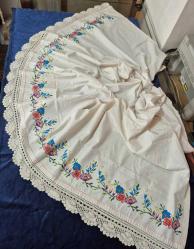 KANAVİÇE İŞLEMELİ ETEK 95 X 200 CM.