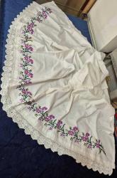 KANAVİÇE İŞLEMELİ ETEK 90X 190 CM.