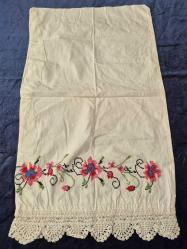 KANAVİÇE İŞLEMELİ YASTIK 35 X 65 CM.