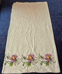 KANAVİÇE İŞLEMELİ YASTIK 42 X 75 CM.