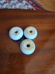 1900 lü yıllardan  porselen dolap düğmeleri