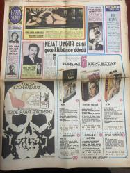 HAFTA SONU GAZETESİ DOĞUM GÜNÜ HEDİYESİ  ( Turkish Newspaper ) - 7 MAYIS 1972 -TAM TAKIM 6 SAYFADIR -Nejat Uygur-Feri Cansel-Salih Güney-Kartal Tibet-Sevda Aydın-Esin Afşar-Ümit Yaşar Oğuzcan-Menderes Utku-Figen Han-Azmi Nihad-Zehra Ali-Burhan Bafralı-Estella Blain-Muriel Catala-Sophia Loren-Ajda Pekkan-Ringo Starr-Joe Cocker-Meral Atakök-Tanju Gürsu-Nilüfer Koçyiğit-Yıldırım Gürses-Aysel İpar-Seher Şeniz-Deniz Erkanat-Güven Aydın-Burhan Şevki-Gülşen Kamu-Orhan Boran Feri Cansel minibüsten düşerek yaralandı-Nejat Uygur eşini gece kulübünde dövdü-Salih Güney salon filmleri çevirmeyecek-Sevda Aydın Esin Afşar Rusya’ya gidiyor-Kartal Tibet 2 ayda 25 elbise diktirdi-Ümit Yaşar’dan şiirler-Ana koşması-Bulmaca köşesi-Pazar neşesi-Şiir köşesi-Tükeniş-Çeşitlemeler-Akvarum-Gidiş o gidiş-Görüş-Bu zihniyet yıkılmalıdır-Figen Han içki ve sigara kullanmıyor-Hançerli hanımın intikamı-Haydan gelmeyen yüzük huya gitti-Sinema dünyası-Çıplak yıldız Muriel Catala-Şöhrete vücuduyla ulaştı-Estella Blain’in