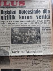 Ulus Gazetesi - Turkish Newspaper - 9 Ocak 1958 - Kıbrıs'a dair kararlar İngiliz projesi tespit edildi - Dışişleri bütçesinde Dün gizlilik kararı verildi - başta CHP Genel sekreteri Kasım Gülek olmak üzere birçok milletvekilleri söz almışlardır - döviz suistimalinin tahkikatı genişliyor - Maraş ve Ordu seçimleri tasdik edildi - İstanbul Üniversitesi senatosu toplanıyor - PTT yeni bir zam usulü keşfetti - Celal Bayar General Arif Onat ile görüştü - seramik sanatçısı bayan Füreyya'nın öyküsü fotoğraf - Vatan Yolunda Milli mücadele hatıraları yazan Yakup Kadri Karaosmanoğlu Yazı Dizisi - NATO ve Varşova paktları yazan Ahmet Şükrü Esmer - amasya'nın sesi gazetesinin matbaasını Vali kapattı - Mister Brown Yazan Yakup Kadri Karaosmanoğlu - postacının kızı filmi büyük sinemada - senin için filmi başrolde Nedret Güvenç Nursan Alçam park ve sus sinemasında - Ankara'da 24 saat sinema tiyatro programı - Ordu takımımızı çalıştırması için Dick'in Kulübü Galatasaray'a dün müracaat edildi