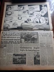 Ulus Gazetesi - Turkish Newspaper - 9 Ocak 1958 - Kıbrıs'a dair kararlar İngiliz projesi tespit edildi - Dışişleri bütçesinde Dün gizlilik kararı verildi - başta CHP Genel sekreteri Kasım Gülek olmak üzere birçok milletvekilleri söz almışlardır - döviz suistimalinin tahkikatı genişliyor - Maraş ve Ordu seçimleri tasdik edildi - İstanbul Üniversitesi senatosu toplanıyor - PTT yeni bir zam usulü keşfetti - Celal Bayar General Arif Onat ile görüştü - seramik sanatçısı bayan Füreyya'nın öyküsü fotoğraf - Vatan Yolunda Milli mücadele hatıraları yazan Yakup Kadri Karaosmanoğlu Yazı Dizisi - NATO ve Varşova paktları yazan Ahmet Şükrü Esmer - amasya'nın sesi gazetesinin matbaasını Vali kapattı - Mister Brown Yazan Yakup Kadri Karaosmanoğlu - postacının kızı filmi büyük sinemada - senin için filmi başrolde Nedret Güvenç Nursan Alçam park ve sus sinemasında - Ankara'da 24 saat sinema tiyatro programı - Ordu takımımızı çalıştırması için Dick'in Kulübü Galatasaray'a dün müracaat edildi