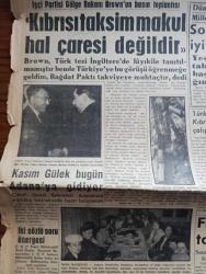 Ulus Gazetesi - Turkish Newspaper - 4 Ocak 1958 - İşçi Partisi gölge bakanı George Brown'un basın toplantısı Kıbrıs'ı taksim makul hal çaresi değildir - İşçi Partisi gölge bakanı George Brown Kasım Gülek'in evinden ayrılırken fotoğraf - Türkiye'de Kıbrıs çalışmaları - Fransızlar Tunus topraklarına girdi - Osman Bölükbaşı duruşmasına gelmedi - 29 yıl sonra Güney kutbuna ilk defa olarak gidildi - Ankara gazeteciler sendikasının balo hazırlığı fotoğraf - Shakespeare'in ünlü eseri ile canlanan veronalı aşık Juliet'in mezarı fotoğraf - Vatan Yolunda Milli mücadele hatıraları yazan Yakup Kadri Karaosmanoğlu Yazı Dizisi - Markizde Sevignenin kehaneti yazan Leyla Çambel - Kara tahtada ak yazı Hürriyet yazan Oktay Verel - Kıbrıs ve İşçi Partisi Yarın Ahmet Şükrü Esmer - Doğu çikolata fabrikası açıldı - siyasi koğuş yazan Örsan Öymen - Ankara İstanbul Radyosu Programı - futbol liginde 2. Devre başlıyor - Demirsporlar serbest güreş şampiyonası bugün saat 19.00'da başlayacak - Fenerbahçe basketbol