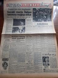 Ulus Gazetesi - Turkish Newspaper - 5 Şubat 1950 - İstanbul'da boks karşılaşması - geceki maçta İtalyan takımına mağlup olduk - Amerikalı boksör Geoy Maxim İngiliz Freddie Mills'i nakavtla yenmiştir fotoğraf - İtalyan boksörleri Yeşilköy Hava meydanında fotoğraf - Demirspor lokali bugün açılıyor - Kalespor müzikli bir müsamele tertipledi - Sabite Tur Müzeyyen Senar Cevat Kurtuluş yeni sinemada - ses yıldızı Nigar Bomonti aile saz salonunda - yeni sinemada Semahat Ergökmen veda konseri - zamane kızı filmi Yarın Ankara sinemasında - kılınçların gölgesinde filmi Sümer sinemasında - uçuruma doğrunun bize kazandırmış olduğu yeni bir yıldız Mediha Yelda fotoğraf - Greta Carbo caydı - yeni bir aşka düştüğü söylenen Susan Shaw'ın yeni pozu fotoğraf - John Howard Davies çevirmekte olduğu filmin bir sahnesinde Fotoğrafı - evlenecek misiniz alacağınız kızı Güney Amerika'dan seçiniz - satranç köşesi - yeni moda bir kadın şapkası fotoğraf - gar gazinosunda Ordu fındık gecesi - güzeller resmigeçidi