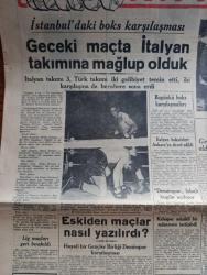 Ulus Gazetesi - Turkish Newspaper - 5 Şubat 1950 - İstanbul'da boks karşılaşması - geceki maçta İtalyan takımına mağlup olduk - Amerikalı boksör Geoy Maxim İngiliz Freddie Mills'i nakavtla yenmiştir fotoğraf - İtalyan boksörleri Yeşilköy Hava meydanında fotoğraf - Demirspor lokali bugün açılıyor - Kalespor müzikli bir müsamele tertipledi - Sabite Tur Müzeyyen Senar Cevat Kurtuluş yeni sinemada - ses yıldızı Nigar Bomonti aile saz salonunda - yeni sinemada Semahat Ergökmen veda konseri - zamane kızı filmi Yarın Ankara sinemasında - kılınçların gölgesinde filmi Sümer sinemasında - uçuruma doğrunun bize kazandırmış olduğu yeni bir yıldız Mediha Yelda fotoğraf - Greta Carbo caydı - yeni bir aşka düştüğü söylenen Susan Shaw'ın yeni pozu fotoğraf - John Howard Davies çevirmekte olduğu filmin bir sahnesinde Fotoğrafı - evlenecek misiniz alacağınız kızı Güney Amerika'dan seçiniz - satranç köşesi - yeni moda bir kadın şapkası fotoğraf - gar gazinosunda Ordu fındık gecesi - güzeller resmigeçidi