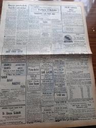 Ulus Gazetesi - Turkish Newspaper - 5 Şubat 1950 - İstanbul'da boks karşılaşması - geceki maçta İtalyan takımına mağlup olduk - Amerikalı boksör Geoy Maxim İngiliz Freddie Mills'i nakavtla yenmiştir fotoğraf - İtalyan boksörleri Yeşilköy Hava meydanında fotoğraf - Demirspor lokali bugün açılıyor - Kalespor müzikli bir müsamele tertipledi - Sabite Tur Müzeyyen Senar Cevat Kurtuluş yeni sinemada - ses yıldızı Nigar Bomonti aile saz salonunda - yeni sinemada Semahat Ergökmen veda konseri - zamane kızı filmi Yarın Ankara sinemasında - kılınçların gölgesinde filmi Sümer sinemasında - uçuruma doğrunun bize kazandırmış olduğu yeni bir yıldız Mediha Yelda fotoğraf - Greta Carbo caydı - yeni bir aşka düştüğü söylenen Susan Shaw'ın yeni pozu fotoğraf - John Howard Davies çevirmekte olduğu filmin bir sahnesinde Fotoğrafı - evlenecek misiniz alacağınız kızı Güney Amerika'dan seçiniz - satranç köşesi - yeni moda bir kadın şapkası fotoğraf - gar gazinosunda Ordu fındık gecesi - güzeller resmigeçidi