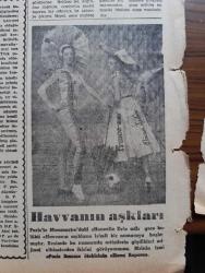Ulus Pazar Gazetesi - Turkish Newspaper - 15 Nisan 1956 - erkekleri baştan çıkardığı için kadınların hışmına uğrayan bir kraliçe Gloria Pall fotoğraf - mizahi fıkralar - aileleri razı olmadığı için iskoçya'ya kaçıp evlenen iki genç fotoğraf - ihtiyar üstad Batı Almanya başbakanı Adenauer ile bir mülakat fotoğraf - çizgilerle eleştirme karikatür - Menderes ( D.P.yi çöktüren zat ) yazan Kemal Aşkar - tıbbi konular sara ( epilepsi) - sağlık fuarı - yalnız kalan Ingrid Bergman kızının yanına dönüyor fotoğraf - asker gözü ile bir gezinin düşündürdükleri yazan Hicret Cambazoğlu - Helikon ve diğerleri yazan İlhan K. Mimaroğlu - ecnebi karikatürler - Sarışın bomba Marilyn Monroe tamamen iyileşmiştir fotoğraf - Ulusun hikayesi Miss Morgan'ın korkusu - Paris'te Mommartre'daki Nouvelle Ev adlı gece kulübü havva'nın aşıkları isimli bir numaraya başlamıştır Fotoğrafı - karikatürcünün şakaları - İnanöz otobüsleri - Berkün bebe pazarı - çıplak ayaklı kontes filmi Ankara sinemasında - Garanti Bankası
