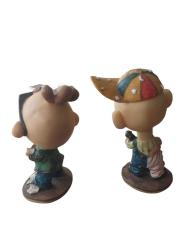 Only enstürman çalan kafa sallayan çocuk biblolar