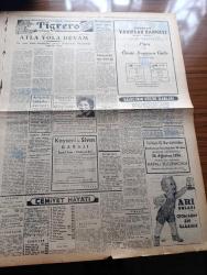 Halkçı Gazete - Turkish Newspaper - 25 Ağustos 1954 - uydurma parti yazan Hüseyin Cahit Yalçın Başmakale - Brezilya başkanı Vargas dün intihar etti - Kızıl Çini ziyaret etmekte olan İngiliz İşçi Partisi heyeti fotoğraf - Mao Tse Tung Attlee'yi kabul etti - Bülent Nuri Esenin işine son verildi - 30 Ağustos Kupası boks maçları - Ürdün Kralı Hüseyin şerefine geçit resmi - hizip korkusu yahut duçe yanılmaz yazan Nihat Erim - doğuda Atatürk Üniversitesi - Kıbrıs için yapılacak mitingler - Üçüncü Dünya savaşı çıkar mı - Türkiye İş bankası'nın 30. Yıldönümü - gazeteci şairler ve onlardan biri yazan Bülent Ecevit - Kıbrıs meselesi Birleşmiş Milletler'de yazan Ahmet Şükrü Esmer - Meşrutiyet devri ve sonrası yazan Hüseyin Cahit Yalçın Yazı Dizisi - büyük sünnet düğünü sahnede Nigar Uluerer Esenparkta - Ankara İstanbul Radyosu Programı - çocuk sayfası - Roman yollarını kaybeden 40 çocuk - bilmece bulmaca - Bilgi dünyası - küçük kardeşlerin köşesi - Nasrettin Hoca'dan yangın - şiir bayrağımın süsü