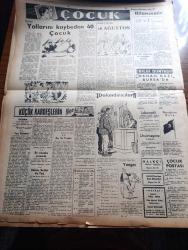 Halkçı Gazete - Turkish Newspaper - 25 Ağustos 1954 - uydurma parti yazan Hüseyin Cahit Yalçın Başmakale - Brezilya başkanı Vargas dün intihar etti - Kızıl Çini ziyaret etmekte olan İngiliz İşçi Partisi heyeti fotoğraf - Mao Tse Tung Attlee'yi kabul etti - Bülent Nuri Esenin işine son verildi - 30 Ağustos Kupası boks maçları - Ürdün Kralı Hüseyin şerefine geçit resmi - hizip korkusu yahut duçe yanılmaz yazan Nihat Erim - doğuda Atatürk Üniversitesi - Kıbrıs için yapılacak mitingler - Üçüncü Dünya savaşı çıkar mı - Türkiye İş bankası'nın 30. Yıldönümü - gazeteci şairler ve onlardan biri yazan Bülent Ecevit - Kıbrıs meselesi Birleşmiş Milletler'de yazan Ahmet Şükrü Esmer - Meşrutiyet devri ve sonrası yazan Hüseyin Cahit Yalçın Yazı Dizisi - büyük sünnet düğünü sahnede Nigar Uluerer Esenparkta - Ankara İstanbul Radyosu Programı - çocuk sayfası - Roman yollarını kaybeden 40 çocuk - bilmece bulmaca - Bilgi dünyası - küçük kardeşlerin köşesi - Nasrettin Hoca'dan yangın - şiir bayrağımın süsü
