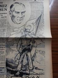 Halkçı Gazete - Turkish Newspaper - 29 Ekim 1954 - Cumhuriyet Bayramı yazan Hüseyin Cahit Yalçın Başmakale - Cumhuriyetin 31. Yılı - büyük milletimize bayramımız kutlu olsun - Cumhuriyet Bayramı çizimi M. Bakır - Gülser Ardağ isimli genç kızın Adnan Menderes'e mektubu - Cumhuriyet nasıl ilan edilmişti yazan Ali Rıza Erem - cumhuriyetimize iyi dilekler yazan Nihat Erim - Cumhuriyet Kupası maçları - üniversitenin açılışına İsmet İnönü çağrılmayacak mı - Ankara sinemalarında haftanın filmleri - yeni Sovyet notası yazan Ahmet Şükrü Esmer - Meşrutiyet devri ve sonrası yazan Hüseyin Cahit Yalçın Yazı Dizisi - karaböcekler ve raks yıldızı Nergis Moğol Esenpark gazinosunda - Akbank - sana kahvaltılık margarin - kulüp 47 pek yakında açılacak - Devlet Tiyatrosu keçiler Adası - Güven otobüsleri - büyük sinemada Demir maskeli Kadın filmi - Nur sinemasında Kahraman Kaptan ve intikam kılıcı filmi - Tanrıdağı ziyafeti yazan Reşat Nuri Güntekin - halkçının küçük ilanları - Nevrol Cemal