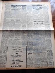 Halkçı Gazete - Turkish Newspaper - 12 Kasım 1954 - karakter meselesi yazan Hüseyin Cahit Yalçın Başmakale - Türk gençliğinin dünkü büyük andı Atatürk izindeyiz - Atatürk'e bağlılığını bir kere daha teyit eden Türk gençliği Ankara caddelerinde fotoğraf - ithamlara karşı CHP Fuat Köprülü'ye Dün cevap verdi - Kasım Gülek'in basın toplantısı - Atatürk'ün 16. Ölüm yıldönümü münasebetiyle Hüseyin Cahit Yalçın konuşmasını yaparken fotoğraf - Ankara sokaklarından Anıtkabir'e bir yürüyüş yapıldı - polis yenişehir'de bir kumarhaneyi bastı - İstanbul gazeteciler Kongresi - 26 banka toplantıya çağırıldı - çocuk kitapları sergisi - Nehrunun Çinden getirdiği mesaj yazan Ahmet Şükrü Esmer - Mısır'da tevkif edilen israilliler - Meşrutiyet devri ve sonrası yazan Hüseyin Cahit Yalçın Yazı Dizisi - Resimlerle hadiseler - Vergi mükellefleri köşesi yazan Ferit Melen - Gençliğin dün Ankara'daki mitinginden fotoğraflar - haftanın lig karşılaşmaları - Devlet Tiyatrosu Manon büyük tiyatro