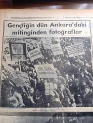 Halkçı Gazete - Turkish Newspaper - 12 Kasım 1954 - karakter meselesi yazan Hüseyin Cahit Yalçın Başmakale - Türk gençliğinin dünkü büyük andı Atatürk izindeyiz - Atatürk'e bağlılığını bir kere daha teyit eden Türk gençliği Ankara caddelerinde fotoğraf - ithamlara karşı CHP Fuat Köprülü'ye Dün cevap verdi - Kasım Gülek'in basın toplantısı - Atatürk'ün 16. Ölüm yıldönümü münasebetiyle Hüseyin Cahit Yalçın konuşmasını yaparken fotoğraf - Ankara sokaklarından Anıtkabir'e bir yürüyüş yapıldı - polis yenişehir'de bir kumarhaneyi bastı - İstanbul gazeteciler Kongresi - 26 banka toplantıya çağırıldı - çocuk kitapları sergisi - Nehrunun Çinden getirdiği mesaj yazan Ahmet Şükrü Esmer - Mısır'da tevkif edilen israilliler - Meşrutiyet devri ve sonrası yazan Hüseyin Cahit Yalçın Yazı Dizisi - Resimlerle hadiseler - Vergi mükellefleri köşesi yazan Ferit Melen - Gençliğin dün Ankara'daki mitinginden fotoğraflar - haftanın lig karşılaşmaları - Devlet Tiyatrosu Manon büyük tiyatro
