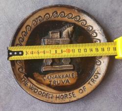 ÇANAKKALE TRUVA TEMALI EL YAPIMI ÇÖMLEK TABAK. KONDİSYON YÜKSEK KOLEKSİYONLUK NADİR