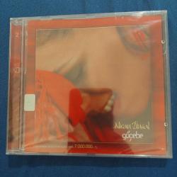 Niran ünsal göçebe cd ambalajında