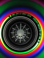 Cd The Beatles by Beatles tracks. Orijinal 1996 class müzik sarı bandrollü dönem baskı albüm. Disk 10 üzerinden 9.5 sorunsuz çalışıyor koleksiyonluk