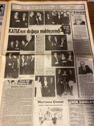 ŞEY HAFTALIK MAGAZİN GAZETESİ DOĞUM GÜNÜ HEDİYESİ  ( Turkish Newspaper ) - 16 KASIM 1990 -TAM TAKIM 10 SAYFADIR -Seren Serengil-Yeğen Özal-Naim Süleymanoğlu-Muazzez Abacı-Ahu Tuğba-Ebru Güney-Hülya Avşar-Harika Avcı-İpek Pınar-Şeytap Parman-Neşe Aksoy-Tarık Akan-Hasan Kazan-Ercan Akışık-Nuran Şener-Cem Güney-Müjdat Gezen-Mahmut Cevher-Müjdat Kocaili-Müjdat Özmen-Zerrin Özer-Alper Önal-Nazan Şoray-Fahrettin Aslan-Orhan Boran-Şehnaz Dilan-Serpil Çakmaklı-Belkıs Akkale-Mehmet Ali Erbil-Selçuk Özer-Atilla İlhan-Dündar Yıldız-Rıza Güngördü-Hülya Özkan-Hale Dikmen-Zinnur Karaca-Erol Esken-İpek Pınar-Özdemir Erdoğan-Yonca-Müjde Ar-Cem Özer-Tolga Aşkıner-Nisa Serezli-Müesser Akay-Cenk Koray-Ahmet Sezgin-Füsun Erbulak-Zeynep Tedü-Necdet Mahfi Ayral-Adem Fettah Ali Askar-Hoca Ali Rıza Yüzkızartan Kaçamak-Utanmazlar-Çorba Gibi Aşk Defteri-TRT’nin Büyük Gafı-Çirkin Tarık-Setteki Prova-Ebru Güney’in Anlaşılmaz İnatçılığı-Balkız’ın Bal Gibi Bir Oğlu Oldu-Hani TRT Denetim Kurulu Çağdaş Takılacaktı-Ko