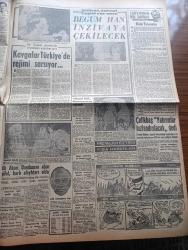 Milliyet Gazetesi - Turkish Newspaper - 21 Mayıs 1962 - Adalet Partisi affı 29 Ekim'den önce istiyor - Cemal Gürsel buhran geçecek dedi - kuşlar bir uçağa çarptı uçak yeşilköy'e mecburi iniş yaptı - Adalet Partisi genel başkanı Ragıp Gümüşpala ve Turhan Kapanlı toplantıda fotoğraf - Başkan Cemal Gürsel dün sabah gezmesinde arkadaşımız Orhan Tokatlı'nın sorularını cevaplandırıyor Fotoğrafı - sirkeci'de 2 Otel 7 dükkan yandı fotoğraf - 22 Şubat olaylarına karışıp emekliye sevk edilenlerden 28 subay danıştay'da iptal davası açtılar - Talat Aydemir konuşuyor fotoğraf - İstanbul Ankara Teknik Üniversite radyo programı - milliyet'ten mektup yazan Abdi İpekçi - bir parçacık seviye yazan Çetin Altan - İstanbul'da sinema tiyatro programı - sanayi bakanı Fethi Çelikbaş yatırımlar hızlandırılacak dedi - Abdülcanbaz'ın maceraları çizen Turhan Selçuk - Kızıl kadırga yazan Abdullah Ziya Kozanoğlu Yazı Dizisi -  Metin Oktay'lı Palermo Hajduku Yendi - güreş milli takımları bugün atina'ya gidiyor