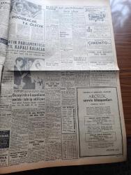 Milliyet Gazetesi - Turkish Newspaper - 21 Mayıs 1962 - Adalet Partisi affı 29 Ekim'den önce istiyor - Cemal Gürsel buhran geçecek dedi - kuşlar bir uçağa çarptı uçak yeşilköy'e mecburi iniş yaptı - Adalet Partisi genel başkanı Ragıp Gümüşpala ve Turhan Kapanlı toplantıda fotoğraf - Başkan Cemal Gürsel dün sabah gezmesinde arkadaşımız Orhan Tokatlı'nın sorularını cevaplandırıyor Fotoğrafı - sirkeci'de 2 Otel 7 dükkan yandı fotoğraf - 22 Şubat olaylarına karışıp emekliye sevk edilenlerden 28 subay danıştay'da iptal davası açtılar - Talat Aydemir konuşuyor fotoğraf - İstanbul Ankara Teknik Üniversite radyo programı - milliyet'ten mektup yazan Abdi İpekçi - bir parçacık seviye yazan Çetin Altan - İstanbul'da sinema tiyatro programı - sanayi bakanı Fethi Çelikbaş yatırımlar hızlandırılacak dedi - Abdülcanbaz'ın maceraları çizen Turhan Selçuk - Kızıl kadırga yazan Abdullah Ziya Kozanoğlu Yazı Dizisi -  Metin Oktay'lı Palermo Hajduku Yendi - güreş milli takımları bugün atina'ya gidiyor
