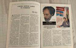 MAYA DERGİSİ – HAZİRAN 1992 – SAYI 6 – YIL: 14 – 64 SAYFA KAPAK: ELÇİBEY – AZERBAYCAN CUMHURBAŞKANI – “ARİF OLAN ANLAR!” – KOALİSYONA GÜVENOYU – BAYRAMINIZ KUTLU OLSUN – MAYA’DAN MEKTUP: MESUT YILMAZ’IN SEÇİM STRATEJİSİ – YILDIRIM AKBULUT’TAN DEVRALINAN SİYASİ MİRAS – SEÇİM ÖNCESİ MUHALEFETİN DİLİ – AYIN İÇİNDEN: NECMETTİN ÖNDER’DEN “ÇARPIK SİYASİ GELİŞMELER” – DURUM ÇİÇEĞİ İLLÜSTRASYONU – MAYA’NIN YORUMU: “KANIRTA KANIRTA” – DYP’NİN SEÇİM ZAFERİ – ANAP’IN SON KULLANMA TARİHİ – SHP’NİN KOALİSYONDAKİ BAŞARISI – RP’NİN UMDUĞUNU BULAMAMASI – HP, IDP, SP’NİN SİLİNİŞİ – SEMİH BALCIOĞLU’NDAN “KOALİSYON” KARİKATÜRÜ – ESKİMEYEN KARİKATÜRLER: RAMİZ GÖKÇE’DEN PENGUENLİ PORTRE – “KİM KİME, KİMİN İÇİN?”: TBMM AÇILIŞINDA CİNDORUK–ÖZAL GERİLİMİ – BİR SÖYLEŞİ: ÖMER TURAÇ İLE MÜZİK VE PİYANO ÜZERİNE – 1991 ATATÜRK KÜLTÜR MERKEZİ RESİTALİ – CEMAL REŞİT REY, ULVİ CEMAL ERKİN, ADNAN SAYGUN ÜZERİNE – ANILARLA SOHBET: M. RAUF ALANYALI’DAN MAHİR HOCA ANILARI – TEKİN ERER’DEN “ANLAMAK KOLAY DEĞİL” – DEMİREL