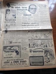 Milliyet Gazetesi - Turkish Newspaper - 29 Mayıs 1962 - milyarlık tarihi bir kral hazinesi kaçırıldı - Dorak kralının hazinesinde bulunan eserlerden bazılarının krokileri - Dorak Kral hazinesi hakkında açıklama yapan arkeolog Mellaart fotoğraf - hazinede neler var - İsmet İnönü kalkınma çabasındayız dedi - Başbakan İsmet İnönü bakanlar ve delegeler Dün Ankara'da toplantılarına başlayan ikinci imar kongresinde fotoğraf - İstanbul'un fethinin 509. Yılı kutlanıyor - 27 Mayıs töreni yapılırken 2 dinamit patladı - Refik Erduran ve Yaşar Kemal Encyclopedia Britannica'ya girdi - anlaşılmayan taraf yazan Çetin Altan - Eichmann davası Sami Kohen kudüs'ten yazıyor - yıldızları giydiren kadın Kinna Christ İstanbul'a geldi - Abdülcanbaz'ın maceraları çizen Turhan Selçuk - Tom amcanın kulübesi ar sinemasında - 27 Mayısın gerisindeki 5 yılın hikayesi hazırlayanlar Ömer Sami Coşar Ve Abdi İpekçi Yazı Dizisi - milliyet Cannes film festivalinde röportaj Orhan Türel fotoğraf Özkan Şahin - Beşiktaş maçı