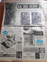 Milliyet Gazetesi - Turkish Newspaper - 23 Nisan 1962 - hasta sakat ve çok yaşlı siyasi mahkumlar hakkında Cumhurbaşkanı Cemal Gürsel siyasi af için yetkisini kullanacak - Ragıp Gümüşpala itham ediyor - Cumhuriyetçi Köylü Millet Partisi kurultayında bir araya oturan ve Osman bölükbaşı'ya karşı Ahmet Tahtakılıçı destekleyen delegeler fotoğraf - Anayasa mahkemesi kuruluyor - egemenlik ve çocuk Bayramı bugün bütün yurtta kutlanıyor - Suni böbrek cihazı bir hayat kurtardı - egemenim egemensin yazan Çetin Altan - İstanbul Ankara Radyosu Programı - 23 Nisan 1920 arifesinde Anadolu basını yazan Ömer Sami Coşar - Abdülcanbaz'ın maceraları çizen Turhan Selçuk - şehir tiyatrosunda yılın son oyunları yazan Altan İlkin - Brigitte Bardot kriz geçirdi fotoğraflar - Arçelik buzdolabı - genç milli takımımız grup birinciliğine yaklaşıyor - Genç milli takımımızın fransa'yı 2-0 yendiği maçtan fotoğraf - Fenerbahçe'nin Karagümrük karşısında galibiyet hakkı değildi fotoğraf - Vefa 1 Feriköy 0