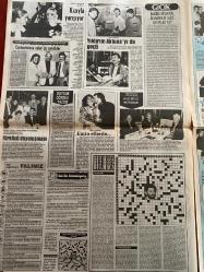 ŞEY HAFTALIK MAGAZİN GAZETESİ DOĞUM GÜNÜ HEDİYESİ  ( Turkish Newspaper ) - 18 MART 1989 -TAM TAKIM 10 SAYFADIR -Nazan Şoray-Turan Çevik-Türkan Şoray-Ayşegül-Neşe Aksoy-Sevim Egesoy-Sibel Barış-Lokman-Müşerref Akay-Hümeyra-Sisi-Metin Sarp-İpek Pınar-Nur Sürer-Müjde Ar-Ferdi Özbegen-Tülay Karaca-Zinnur Karaca-Atilla Arcan-Zeki Müren-Müjdat Gezen-Gönül Yazar-Yalçın Gülhan-Çetin Alp-Atilla Yelken-Meral Somen-Atila Özdemiroğlu-Yıldırım Aktuna Nazan Şoray’a çamur-Turan Çevik yüzünden başı yine dertte-Namusuna sürülen kara lekeyi silmek için her şeye razı-Tek desteği ablası-SHP’de Sultan hayranlığı-Ayşegül’ün son kumarı-Neşe Aksoy’un gizlediği nikah-Sevim Egesoy kural tanımıyor-Bu kadına “dur” diyecek yok mu-Lokman’la evleniyorum-Müşerref’e sevgi çemberi-Çirkin dedikodu-Benim kocam olamadı ki-Bu dostluğun tadı başka-Ferdi’nin zor günleri-Travesti Tolga’ya rağbet çok-Teyzesinin yolundaki dansöz-Tükenmez sermayeler-Kızıyla yarışıyor-Cankurtaran’a onlar da saldırdı-Yıldırım Aktuna’yı da geçti-Ba