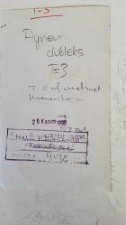 ANAVATAN PARTİSİ'NİN (ANAP) KURUCULARINDAN, GÜMRÜKTEN SORUMLU ESKİ DEVLET BAKANI MEHMET KEÇECİLER'İN ORİJİNAL AJANS-BASIN FOTOĞRAFI (KAĞIT BASKI) - 16 x 10 cm EBADINDA - MEHMET KEÇECİLER, TURGUT ÖZAL'LA TOKALAŞIRKEN ÇEKİLMİŞ BİR KARE, 1990