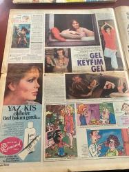 HAFTA SONU GAZETESİ DOĞUM GÜNÜ HEDİYESİ  ( Turkish Newspaper ) - 18 MART 1977 -TAM TAKIM 12 SAYFADIR -Hülya Koçyiğit-Cüneyt Arkın-Rizeli Mate İsabey-Süreyya Emel Sayın-Selma Güneri-Yusuf Sezgin-Romalı Perihan-Esin Ertan-Meral Celasun-Haluk Ündeğer-Tülay-Sibel Egemen-Gülten-Bülent Ersoy-Zeki Müren-Yılmaz Güney-Fatoş Güney-Türkan Sürcan Hülya ölümden döndü-Serpil Barlas-Bülent Vural-Sevim Tuna-Huysuz Virjin-Zeki Çetin-Gamze-Ayfer Feray-Erküt Taçkın-Piraye Uzun-Meral Aydan-Nesrin Cetinel-Selim Okan-Feridun Karakaya-Linda Ronstadt-Amy Armstrong-Clinton Rogers-Kuduz iğneleri alerji yaptı-“Güneş duası nedir bilir misiniz?”-“Aşıklar diyarı”-Bu yuvayı Umut kurtardı-“Eh biz de Avrupa göreceğiz…”-Bir yılın yorgunluğu-“Tıpalarım şemsiyelerim ve kedim…”-“Bana da şans yolunu açın falcılar”-Hayal ülkesi-Gel keyfim gel-Yaz kış cildinize özel bakım gerek-Ay yine mi beni kopya-Her şey bir anda oldu-Yılmaz Güney’in kaçmasından korkuluyor-Şans Antalya’ya güldü-Saldırının sineması-Perde arkası-Dünyanın en