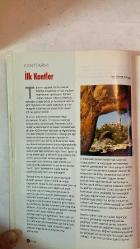 KAMİL KOÇ, YOLCULUK AYLIK KÜLTÜR VE YAŞAM DERGİSİ - EKİM 2008 SAYI: 52 EMİN ŞENYER - ÜLKÜ TAMER - AHMET TELLI - FEYZA HEPÇİLİNGİRLER - MEHMET ALİ KILIÇBAY - ÜSTÜN AKMEN - CEYDA ATAC - CEYDA TAŞDELEN - SELEN S. YAVUZ - FARUK AKBAŞ - KÖKSAL KAYHAN - BERNA ÇETİN AKGÜN - EMRAH GÜLTEKİN - SANEM AKER - İBRAHİM BARUT - BUKET BAHAR DİVRAK - OĞUZ ERTEN - EMRE İKİZLER - CEMAL İLKBAHAR - ÖZLEM İNAY - GALENA İŞ - MEHMET KAÇMAZ - DENİZ YALIM KADIOĞLU - İZZET KERİBAR - DEMET SAĞLAM - HASAN TORLAK - İLKER YAVUZ - ÖZCAN YURDALAN - İSMAİL KARPUZOĞLU - ALPER SAĞNAK - YASEMİN TÜRE - FADİME ALKAN - ETHEM ÖZ - JAMES GILLIES - GERALD KASTBERGER  UZAK MENZİL DAMBALA - YOL ÜSTÜ BERGAMA - RÖPORTAJ EMİN ŞENYER - YAKIN TARİHTEN BİR SAYFA KAYAKÖY - DÜNYA İLKYARDIM GÜNÜ - ENDEMİK BİTKİLER - ÖZGÜN KONU BALIKESİR KOLONYASI - FOTOĞRAF TEKNİKLERİ - SİNE YORUM - İŞTE YAŞAM - GEÇMİŞİN İZİNDE - DOĞADAN KÜLTÜRE - MASA ÜSTÜ - KÜLTÜR SANAT AJANDA - YOLCULUKTA SAĞLIK - KİTAPLIK - KAMİL KOÇ HABE - TAM TAKIM EKSİKSİZ 130 SAYFA