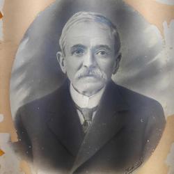 ANTİKA SİYAH BEYAZ FOTOĞRAF ÜZERİNE  İMZALI EL ÇALIŞMA KARAKALEM RESİM