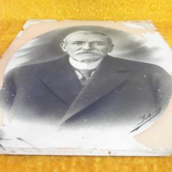 ANTİKA SİYAH BEYAZ FOTOĞRAF ÜZERİNE  İMZALI EL ÇALIŞMA KARAKALEM RESİM