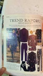 LOVE MY BODY DERGİSİ - SONBAHAR-KIŞ 2019-2020 SAYI: 15 ZEHRA IŞIK - ALICAN IŞIK - DEBORA ZAKUTO - MELTEM AYDIN - BAĞLAN KESKİN - BURAK BAŞARAN - CANSU YILDIZ - CEYLAN ATİNÇ - DENİZ ÖZGÜN - DUYGU KÜÇÜKKARAAĞAÇ - EBRU GÜRBÜZ - FIRAT MERİÇ - GİZEM MUHAN - GÖKÇE ÇETİN - MERT GÜLER - ÖMER MUMAY - ÖZKAN ÖNAL - SERHAN AYHAN - SEVGİ ÖZBAKIR - TUĞÇE KOCAMANOĞLU - TOLGA ÜNSAL - YAHYA DİLSİZ - CATHERINE DENEUVE - CHARLOTTE RAMPLING - JACKIE KENNEDY - LAUREN HUTTON - TWIGGY - YASEMİN ÖĞÜN  SEZONUN 4 İKON PARÇASI - YILDIZLARDAN İLHAM ALIN - SONBAHAR KIŞ TREND REHBERİ - 70’LER ŞOVUNA HAZIR MISIN - BURJUVA GÜZELLERİ - TREND RAPORU - BURJUVA GÜZELLERİ MODERN DOKUNUŞ - 70’LERE ÖVGÜ - COUTURE DETAY - EFSANE DÖNDÜ - 70’LERİN DİSKOSUNDAN GÜNÜMÜZE - MODA TUTKUSU İŞBİRLİĞİ REFRESH KOLEKSİYONU - LOVE MY BODY KOLEKSİYONU - 70’LERİN UNUTULMAZ KADINLARI - TOPRAK TONLARINDAN LİLA VE BORDOYA RENK SKALASI - DISKO GECELERİ VE ABİYE PARÇALAR - YASEMİN ÖĞÜN TASARIMLARI - MODERN LADYLIKE  - TAM TAKIM EKSİKSİZ 96 SAYFA