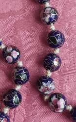 Cloisonne kolye.