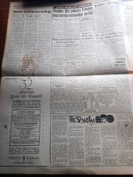 Vatan Gazetesi - Turkish Newspaper - 26 Ağustos 1956 - İstikbal ümitleri yazan Ahmet Emin Yalman Başmakale - Zeki Müren mahkum olduktan sonra avukatına teşekkür ediyor fotoğraf - CHP Meclisi tebliğ yayınladı - İran erkan-ı Harbiye umumiye reisi Korgeneral Abdullah Hidayet geldi fotoğraf - Tekirdağ'da Demokrat Parti ve Cumhuriyetçi Millet Partisi bugün boy ölçüşecek - Muhtarpaşa köşkünde büyük müzayede fotoğraf - Türkiye İş Bankası 33 yaşında - 6 yaşındaki küçük Mualla Özdili babası 50 lira için rehin verdi - suçlu yazan Orhan Kemal Yazı Dizisi - büyük Türk zaferi yazan Feridun Fazıl Tülbentçi Yazı Dizisi - Adnan Veli'den fantezi - siyasi hatıralar yazan General Ali Fuat Cebesoy Yazı Dizisi - Fenerbahçe Karşıyaka ile bugün karşılaşıyor - Türkiye 100 metre yüzme rekorunu kıran Ayşe Gül fotoğraf - at yarışları - Fatih koşusu bugün yapılıyor - Serdar koşusunu Rüçhan kazandı - İstanbul atletizm birinciliği başladı - Truman olimpiyatlara davet edildi -  Ankara bölgesi kupa maçları