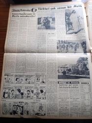 Vatan Gazetesi - Turkish Newspaper - 7 Ağustos 1956 - bozuk bir nizam yazan Ahmet Emin Yalman Başmakale - Suriye ordusu Mısır'ı destekleme kararı aldı - Irak Süveyş işinde mısır'ı destekliyor - CHP genel başkanı İsmet İnönü Heybeliada plajı'nda sırtüstü yüzerken fotoğraf - Libya Meliki ve Cumhurreisi Celal Bayar İstiklal marşlarını dinliyorlar fotoğraf - İlhami Civanoğlu rektör seçildi fotoğraf - çocuk felci sinekler vasıtasıyla yayılır - Kasım Gülek Ulus gazetesi sahibi olarak ifade verecek - Suçlu yazan Orhan Kemal Yazı Dizisi - geçmişte bugün yazan Feridun Fazıl Tülbentçi Yazı Dizisi - Osman Bölükbaşı Giresun'da sessiz karşılandı - Siyasi hatıralar yazan General Ali Fuat Cebesoy Yazı Dizisi - Bir Akdeniz yolculuğunun resimlerle röportajı röportajı yapan Foto Hilmi Şahenk - İspanya'da dans eden bir kadın fotoğraf - Emniyet Müdürü muavini Necdet Uğur Venedikte fotoğraf - Amerikan Ticaret heyeti Ankara'da - CHP İl Başkanı Muhlis Sırmalı'nın idari makamlara bir şikayeti fotoğraf
