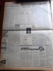 Vatan Gazetesi - Turkish Newspaper - 15 Ekim 1953 - İstanbul ve Roma yazan Ahmet Emin Yalman - komünist tanıkları Adalet huzurunda - Mihri belli Ruhi Su Sevim Tarı Enver Gökçe Şefik Hüsnü Abdulkadir Demirkan ( Vedat Türkali) fotoğraf - 167 sanık'tan 143 mefkuf 24'ü gayri mevkuf olarak muhakeme edilecek  - kurulan Komünist Partisinin kominforma ile irtibatı olduğu tespit edildi - Malatya suikasti davasını dün de devam edildi - Necip Fazıl kısakürek'in mahkemedeki pozlarından biri fotoğraf - Ankara'dan getirilen komünist sanıklarından biri vapurdan çıkarılıyor fotoğraf - Tito ihtar etti - Fenerbahçe Quenn Park Rangers ile 2 2 berabere kaldı - emniyette işkence iddiası adli tıpta incelenecek - Atatürk'ün yeni varisi İsa Manas hastaymış - Amerika'daki Kore gazilerimizi ziyaret - bugün muhakemeleri başlayacak olan komünist sanıkların fotoğrafları - İstanbul kapılarında fethin büyük tarihi romanı yazan Feridun Fazıl Tülbentçi Yazı Dizisi - Güzel Sanatlar akademisinde dersler bugün başlıyor