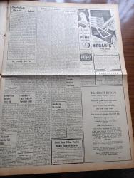 Vatan Gazetesi - Turkish Newspaper - 15 Ekim 1953 - İstanbul ve Roma yazan Ahmet Emin Yalman - komünist tanıkları Adalet huzurunda - Mihri belli Ruhi Su Sevim Tarı Enver Gökçe Şefik Hüsnü Abdulkadir Demirkan ( Vedat Türkali) fotoğraf - 167 sanık'tan 143 mefkuf 24'ü gayri mevkuf olarak muhakeme edilecek  - kurulan Komünist Partisinin kominforma ile irtibatı olduğu tespit edildi - Malatya suikasti davasını dün de devam edildi - Necip Fazıl kısakürek'in mahkemedeki pozlarından biri fotoğraf - Ankara'dan getirilen komünist sanıklarından biri vapurdan çıkarılıyor fotoğraf - Tito ihtar etti - Fenerbahçe Quenn Park Rangers ile 2 2 berabere kaldı - emniyette işkence iddiası adli tıpta incelenecek - Atatürk'ün yeni varisi İsa Manas hastaymış - Amerika'daki Kore gazilerimizi ziyaret - bugün muhakemeleri başlayacak olan komünist sanıkların fotoğrafları - İstanbul kapılarında fethin büyük tarihi romanı yazan Feridun Fazıl Tülbentçi Yazı Dizisi - Güzel Sanatlar akademisinde dersler bugün başlıyor