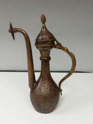 Eskilerden Kalem İşçilikli Yazılı İbrik