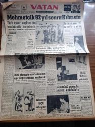 Vatan Gazetesi - Turkish Newspaper - 17 Ağustos 1960 - Suçlarda sirayet hududu yazan Ahmet Emin Yalman Başmakale - Mehmetçik 82 yıl sonra Kıbrıs'ta - General Cemal Madanoğlu ve Türk askeri Kıbrıs'ta fotoğraf - anti demokratik kanunlara veda - Londra radyosu bildiriyor Türkler askerlerini rumlarda çetecilerini karşıladılar - yabancı ilaç şirketleri sermayelerini çoktan dışarı çıkardılar - Türk kültür dernekleri bugün kuruluyor - İş ve İşçi Bulma kurumunda açılan çeşitli meslek kolları ait seminerler dün sona erdi fotoğraf - dini siyasete alet edenlere ağır hapis cezası verilecek - Abana ilçe oluyor - İstanbul yakında susuz kalabilir - Oniki nurcu yakalandı - uluslararası New York fuarına iştirak ediyoruz - kaçaklar yazan Kemal Bekir Yazı Dizisi - Yüksek Adalet divanı yazan avukat Mehmet Ali Sebük - Feza pilotları kapsüle girdi - Vasa Prihoda Öldü - İngiliz kadınları ve Abdülhamid yazan Enis Tahsin Til - 1960 Roma olimpiyatları - enternasyonal tenis turnuvasında hakiki fırtına bugün
