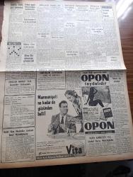 Vatan Gazetesi - Turkish Newspaper - 17 Ağustos 1960 - Suçlarda sirayet hududu yazan Ahmet Emin Yalman Başmakale - Mehmetçik 82 yıl sonra Kıbrıs'ta - General Cemal Madanoğlu ve Türk askeri Kıbrıs'ta fotoğraf - anti demokratik kanunlara veda - Londra radyosu bildiriyor Türkler askerlerini rumlarda çetecilerini karşıladılar - yabancı ilaç şirketleri sermayelerini çoktan dışarı çıkardılar - Türk kültür dernekleri bugün kuruluyor - İş ve İşçi Bulma kurumunda açılan çeşitli meslek kolları ait seminerler dün sona erdi fotoğraf - dini siyasete alet edenlere ağır hapis cezası verilecek - Abana ilçe oluyor - İstanbul yakında susuz kalabilir - Oniki nurcu yakalandı - uluslararası New York fuarına iştirak ediyoruz - kaçaklar yazan Kemal Bekir Yazı Dizisi - Yüksek Adalet divanı yazan avukat Mehmet Ali Sebük - Feza pilotları kapsüle girdi - Vasa Prihoda Öldü - İngiliz kadınları ve Abdülhamid yazan Enis Tahsin Til - 1960 Roma olimpiyatları - enternasyonal tenis turnuvasında hakiki fırtına bugün