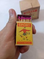 ESKİ DONEM FUTBOLCU KİBRİTLERİ İNGİLİZ İMALİ PAKETTE 10 KUTU VAR