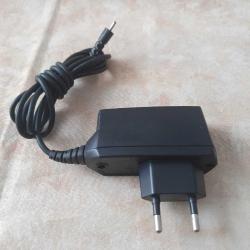 Nokia Telefonlar İçin İnce Uçlu Şarj Cihazı