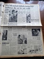 Vatan Gazetesi - Turkish Newspaper - 15 Temmuz 1958 - Bağdat hükümet darbesi yazan Ahmet Emin Yalman Başmakale - Irak'ta hükümet darbesi - Kral Faysal hapsedilerek cumhuriyet ilan olundu - Prens abdülilah linç edildi - Nuri Sait Paşa'nın akıbeti bilinmiyor - İran şahı ve Pakistan Cumhurbaşkanı Dün Ankarada Esenboğa havaalanında karşılanırken fotoğraf - Türkiye İran Pakistan arasında Ankara'da üçlü toplantı yapılıyor - Şah Rıza Pehlevi ile İskender Mirza dün Başkente geldi - Celal Bayar Adnan Menderes ve Bakanlar dün Ankara havaalanında uçaktan indikleri sırada fotoğraf - Irak'a  şimdilik müdahale edilmiyor - Ürdün radyosuna göre Sadık kuvvetler bağdat'a yürüyor - yandan akıyor yandan yazan Adnan Veli Yazı Dizisi - kıbrıs'taki kanlı hadiseler üzerine İngiltere'ye dün sert bir nota verdik - Hacılar Tarsus vapurunu kirletti - Dansöz Gönül mahkemede hakim kararıyla soyundu - salyangoz bile yazan Emil Galip Sandalcı - burç falınız - Kadri Aytaç'ın durumu fotoğraf