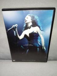 Dvd Şebnem Ferah 10 Mart 2007 İstanbul konseri. Orijinal Pasaj Müzik. Kitapçıklı. Çalışmasını etkilemeyen çizikler var, sorunsuz çalışıyor koleksiyonluk