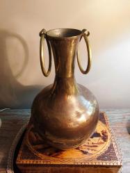 Antika Küpeli Güğüm