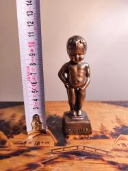 Brüksel Çocuk Heykeli